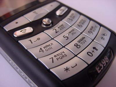 Motorola E398