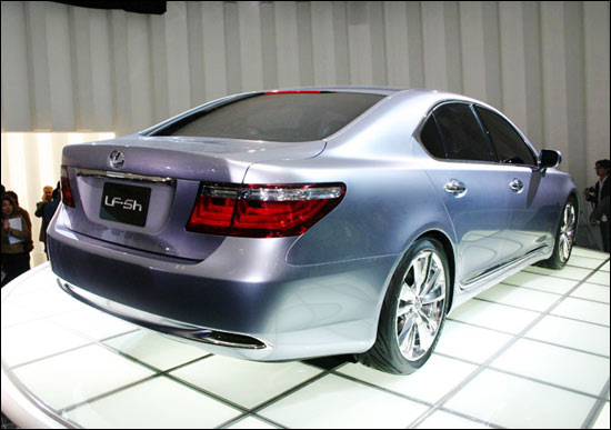 Lexus LF-Sh