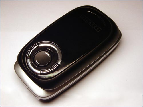 Mobil Mania: Alcatel OT-E 260