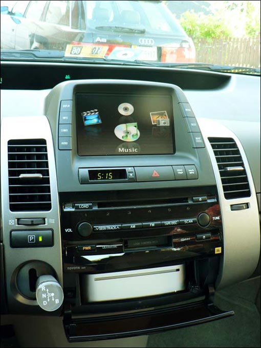 Toyota Prius + Mac mini