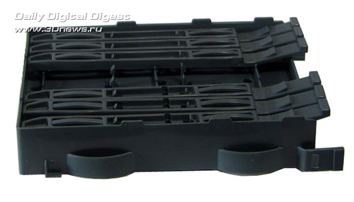 ������� ��� � ������������ Thermaltake Swing