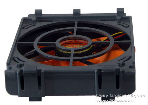 ���������� ���������� Thermaltake Swing