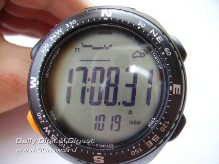 TOM Trekking Watch