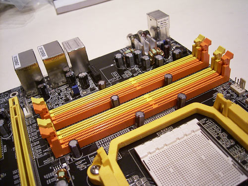DFI LanParty NF590 SLI M2R/G
