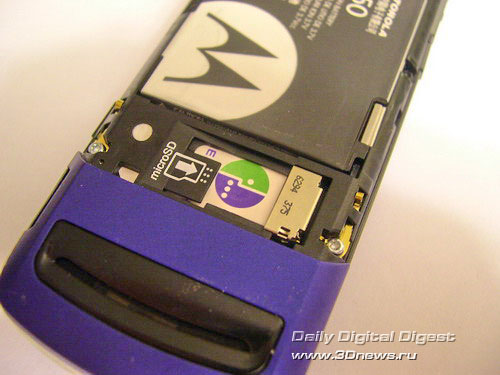 ����������� � SIM-����� Motorola RIZR Z3