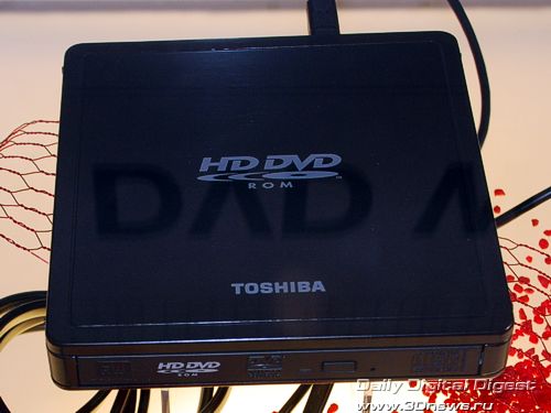 HD-DVD внешний портативный привод от Toshiba