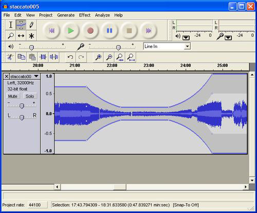 Audacity, конечно, не Adobe Audition, но тоже кое-что умеет