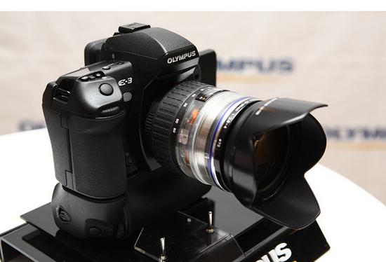 Olympus E3