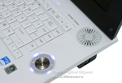 Toshiba Qosmio G40. ����������� Qosmio AV