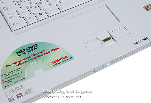 Toshiba Qosmio G40. ��������� ������, ���������� ���������� o��������� �������