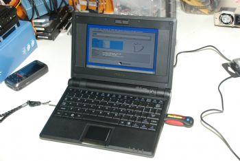 Моддинг Eee PC входит в моду