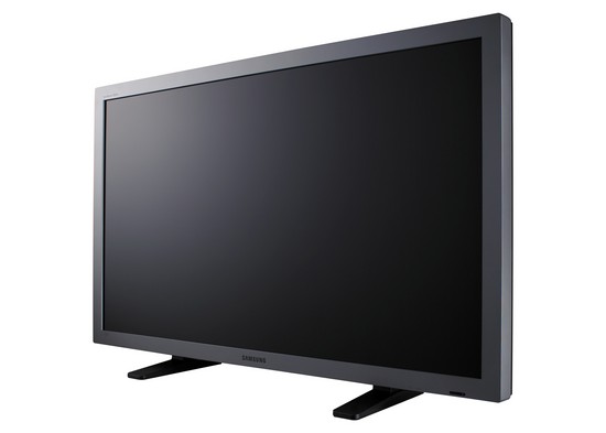 Samsung ����������� 70-�������� ��-������� SyncMaster 700DXn