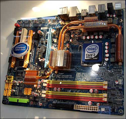 Gigabyte GA-P45-DS4