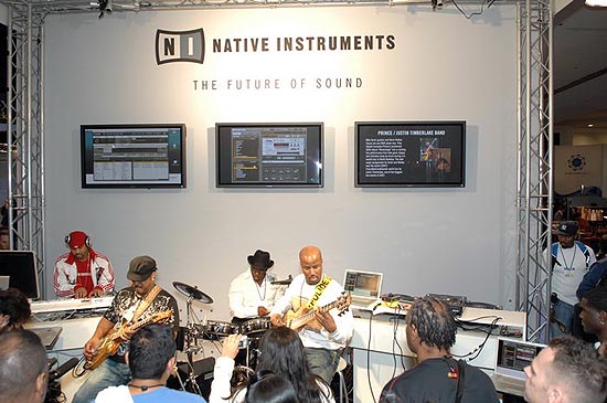 01_NAMM_d2_prince_jt_all2.jpg