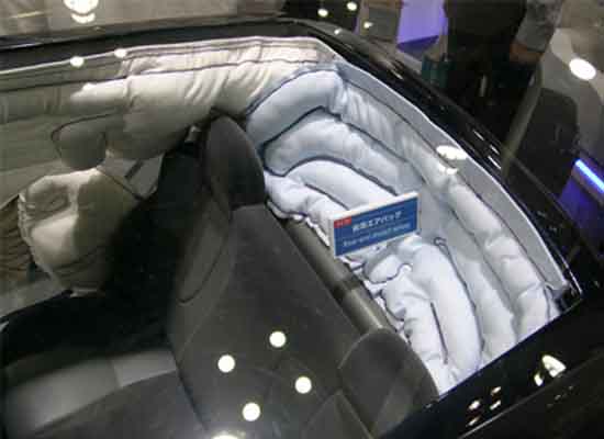 Toyota-Gosei_airbag_2