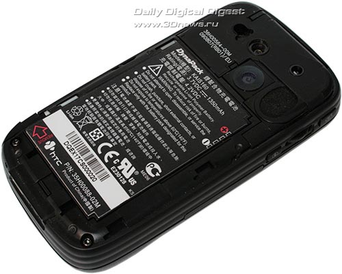 HTC TyTN II. Вид сзади со снятой крышкой