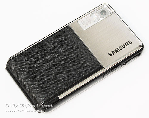 Samsung F480 Touchwith. Вид сзади-2