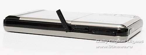 Samsung F480 Touchwith. Вид слева