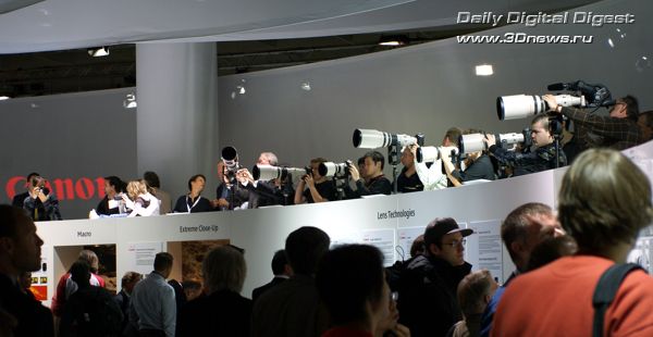 Стенд Canon