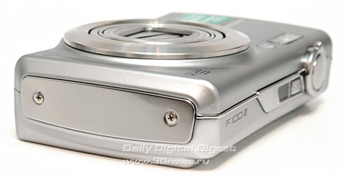 Fujifilm FinePix F100fd. Вид слева