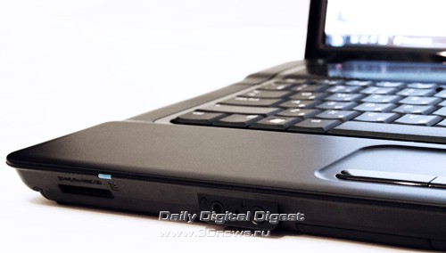 HP Compaq 6735s. Вид спереди