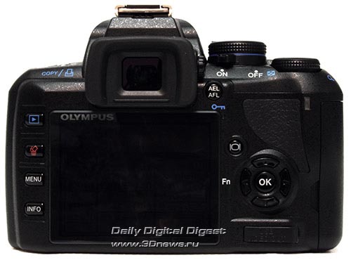 Olympus E-420. Вид сзади