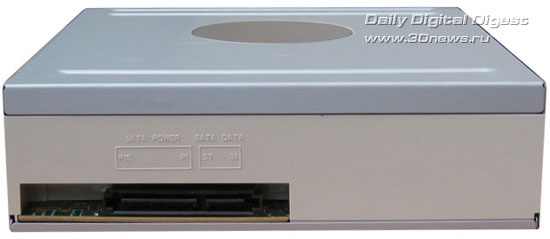 Внешний вид привода TEAC DV-W520GS