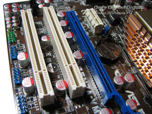 ASUS P5N7A-VM слоты расширения