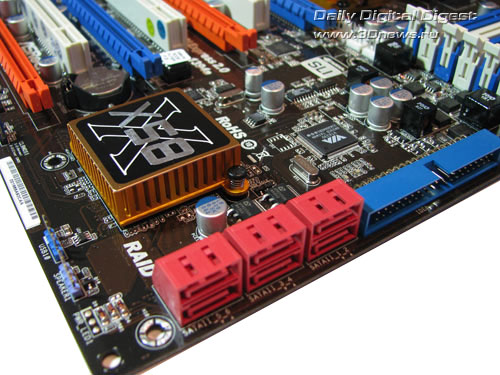 ASRock X58 SuperComputer угол