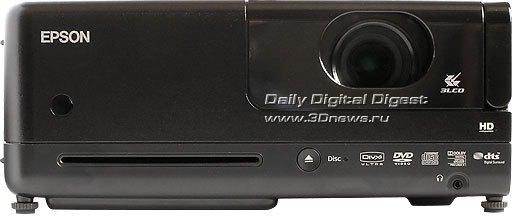 Epson EH DM2. Объектив с ручной регулировкой зума, оптический привод со щелевой загрузкой, выход на наушники, выкручивающиеся передние ножки, передний ИК-приемник