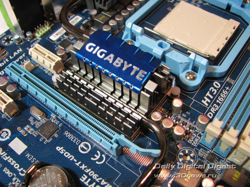 Gigabyte MA790FXT-UD5P северный мост