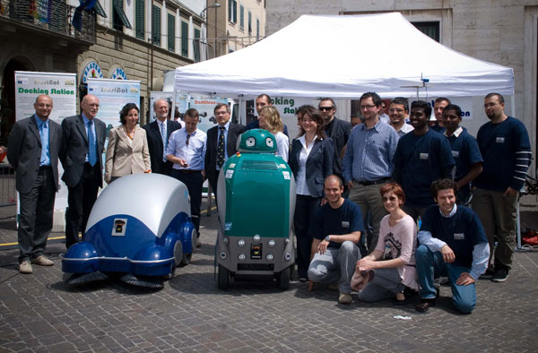 Dustbot: обаятельный робот-мусорщик из Италии