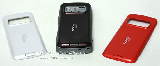 Nokia N79. Вид общий