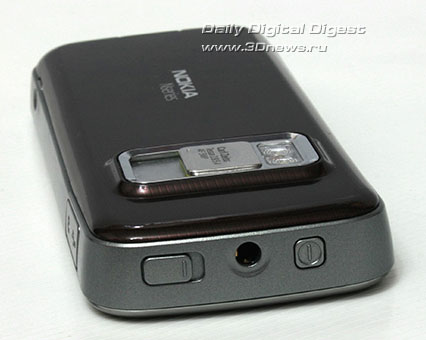 Nokia N79. Вид сверху