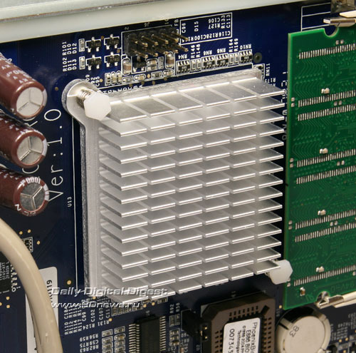 Inside_Chip_CPU_1.jpg