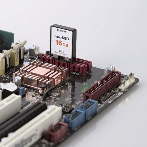 Elecom представила сверхкомпактный SSD-накопитель