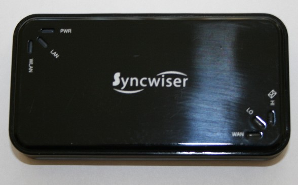 Syncwiser UR-W450 - миниатюрный роутер CDMA/Wi-Fi