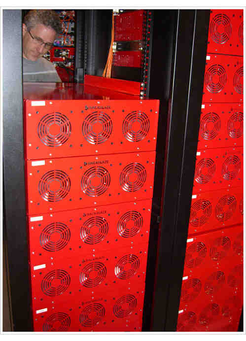 Стойки с серверами Storage Pod