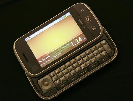 Motorola CLIQ