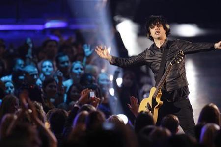 Billie Joe Armstrong Green Day 2009 MTV Video Music Awards in New York, September 13, 2009.jpg