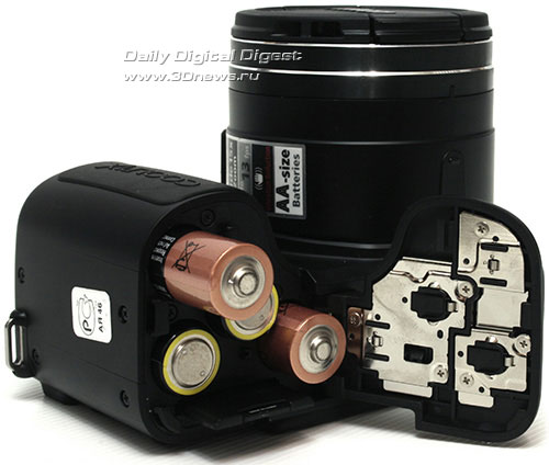 Nikon Coolpix L100. Аккумуляторный отсек