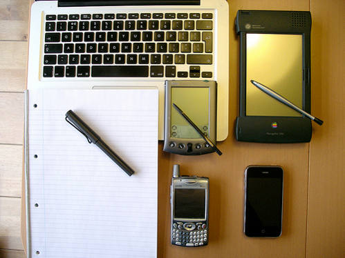 MacBook, Apple iPhone 3G, Palm Treo 650, Palm Vx, Apple Newton MessagePad