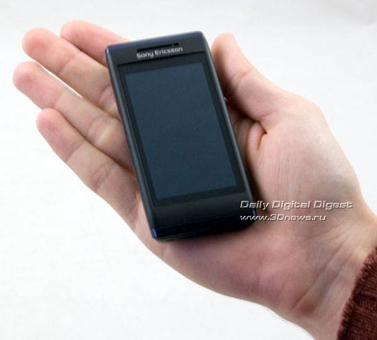 Sony Ericsson Aino  � �����