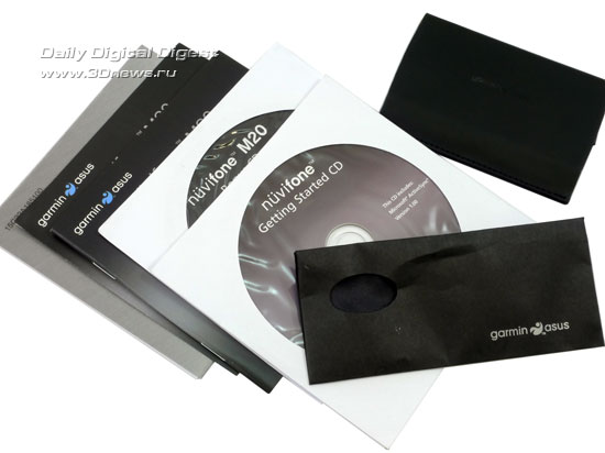 Garmin-Asus nuvifone M20: диски, гарантийный талон, инструкции, 
чехол и тряпочка для экрана
