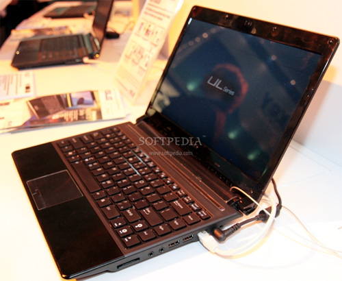 ����� ������-������� ASUS PL30JT