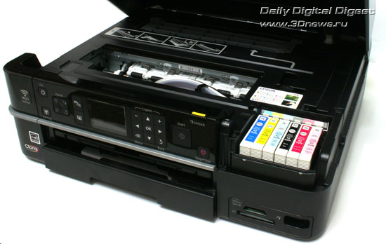 Epson Stylus Photo TX710W. Отсек установки картриджей