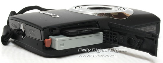 Canon IXUS 210. Аккумуляторный отсек