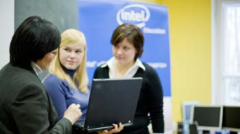 Intel открывает профессиональное сообщество для учителей