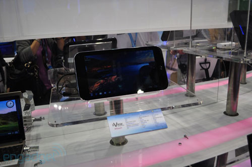 Computex 2010: iView M1Touch — уж очень похож на iPhone iView M1Touch 1 Computex 2010: iView M1Touch — уж очень похож на iPhone