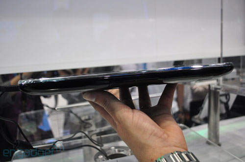 Computex 2010: iView M1Touch — уж очень похож на iPhone iView M1Touch 4 Computex 2010: iView M1Touch — уж очень похож на iPhone